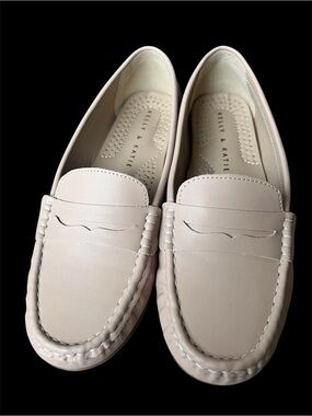 Kelly & Katie Soft Neutral Beige Slip-On Loafers Size 37
